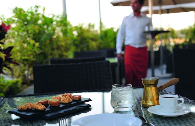 Movenpick Hotel Apartments Al Mamzar Dubai - Photo 50