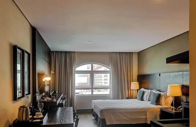 Manhattan On Floor - Photo 35
