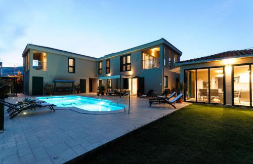 Villa Marta Luxury House with Heated Pool - Foto 51