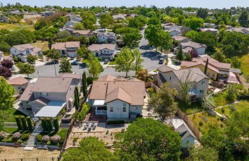 Manzanita Manor-Whimsical art & near downtown - Foto 19