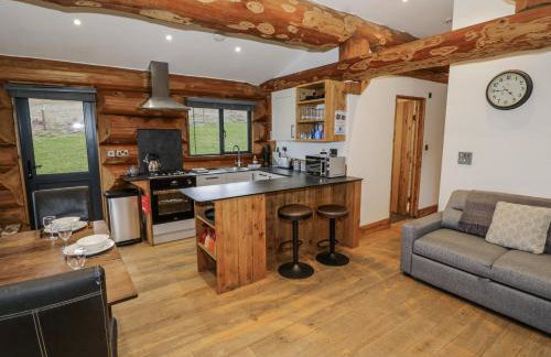 Douglas Cabin at Salford Court Farm Fishing Cabins - Foto 5