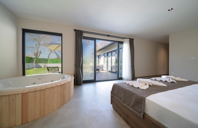 2 Bedroom Private Villa - Photo 5