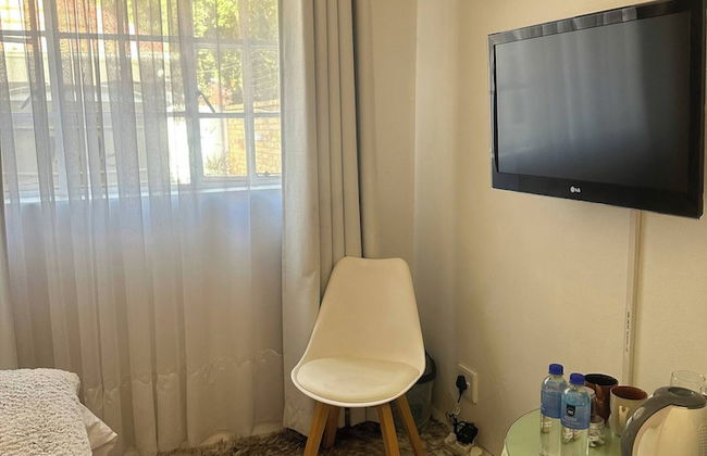 Charming Executive Studio, Solar Power, Wifi - Foto 12