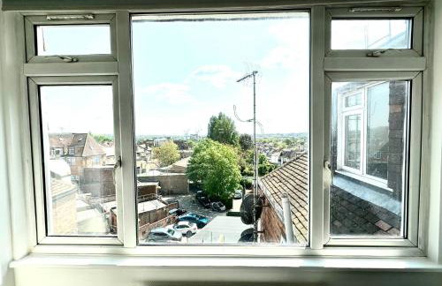 Stylish Modern, Private Apartment,15 Mins To Central London - Photo 30