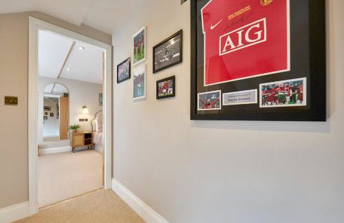 Stylish 4 bed home in Old Trafford next to MUFC - Foto 19