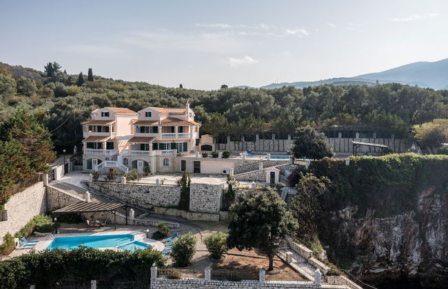 Four-Bedroom Villa Alexandros - Photo 33