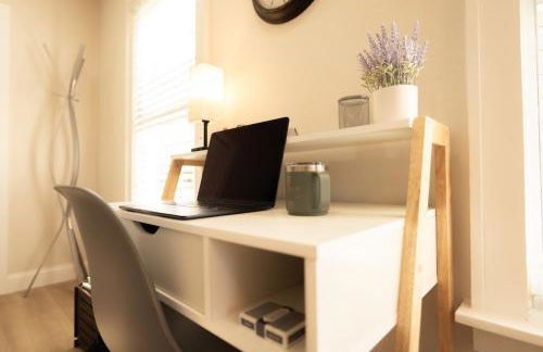 Work, Rest and Gather - Spacious 3BR with Modern Charm - Foto 1