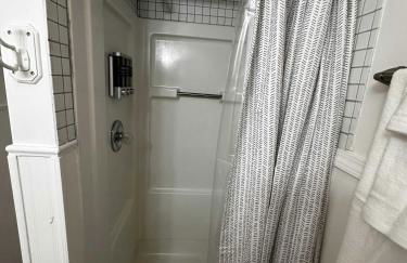 South Side Resort - Very Close Derby Turnpike Dtn - Photo 6