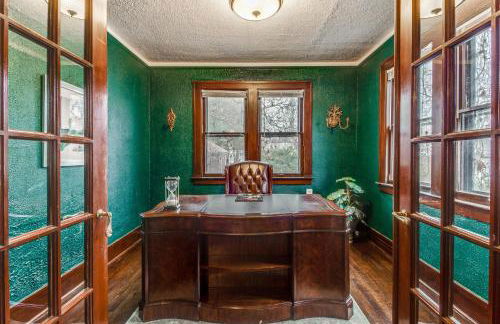 Glamorous Green Beauty in the Heart of University District 15min to Downtown - Foto 12