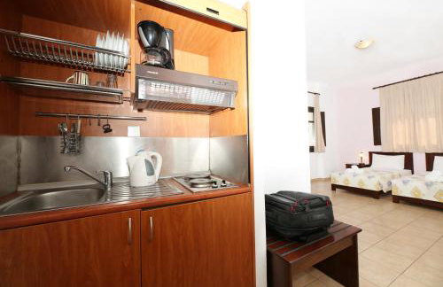 Palirria Hotel & Studios - Photo 68