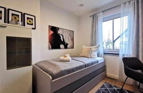 BohnApartments Luxury Villa Berlin - 210qm - Wintergarten - Kamin - 4 kostenlose Parkplätze - 6 Schlafzimmer - Neubau - Luxusausstattung - Foto 24