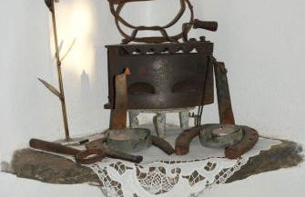 Afrodite's House-Restaurated Oil Factory - Photo 13