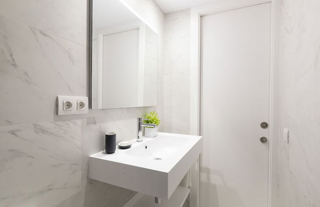 Aspasios Las Ramblas Apartments - Photo 32