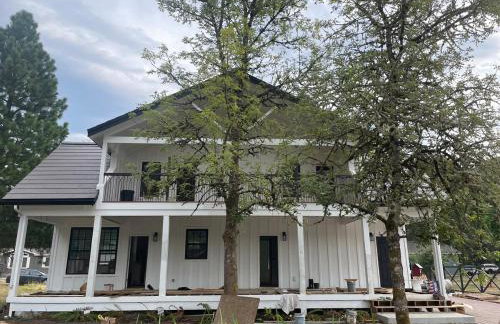 Fabulous Solar Powered Farmhouse - Foto 14