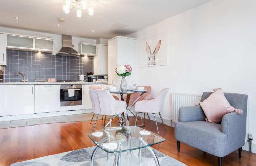 Mojo - Modern Apartment with Balcony - Foto 11