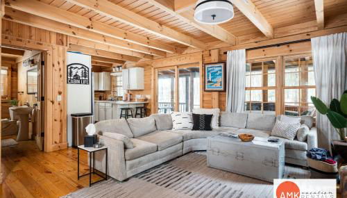 Wonderful Log Cabin near private beach and lake access - Foto 2