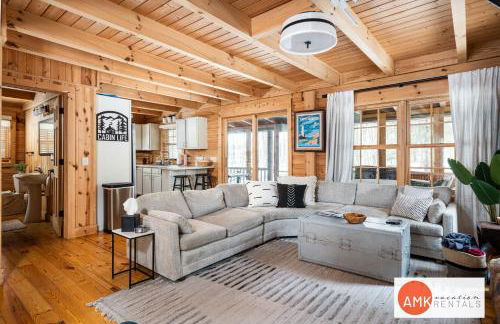 Wonderful Log Cabin near private beach and lake access - Foto 2