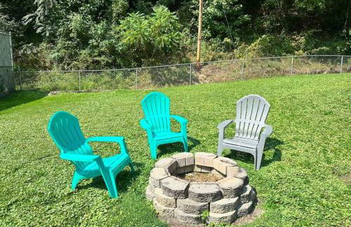 Buffalo Playhouse with game room - Photo 31