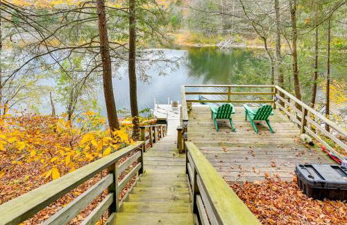 Great Barrington Lakeside Getaway with Kayak and Grill - Foto 39