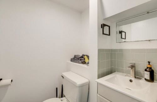 Updated Getaway with Sauna and Yard in Bloomsbury! - Foto 15