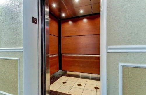 Charming Jax Apt for 4 with free parking - Foto 13