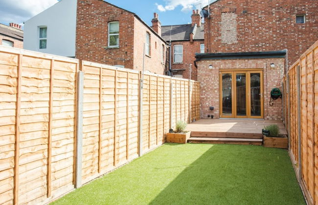 Stylish & Modern 3 Bed Flat in NW London With Garden - Foto 19