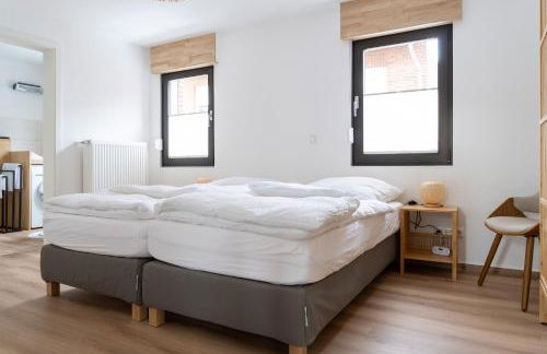 Ferienhaus Ahorn, wunderschöne, neue Wohnungen, ideal für Ausflüge ins Phantasialand, die Städte Köln, Brühl und Bonn oder die Eifel - Foto 9