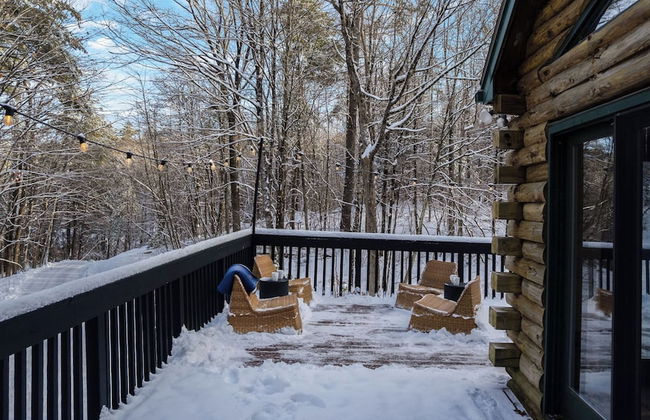 Half Moon by Avantstay 4BR Cabin w/ Large Deck & Yard w/ Patio & Outdoor Dining - Foto 20