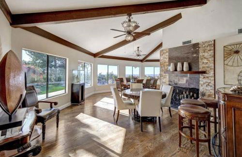 Elevado Hills Family Getaway ~ Pool ~ Games ~ Pkg! - Foto 2