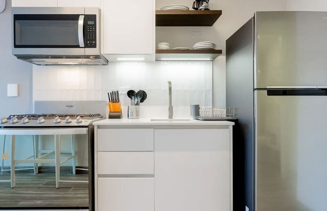 Amazing 1BR in Santa Ana - Photo 6