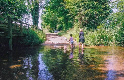 Dons Barn a Stunning cottage just a walk across the fields to a great pub - Foto 18