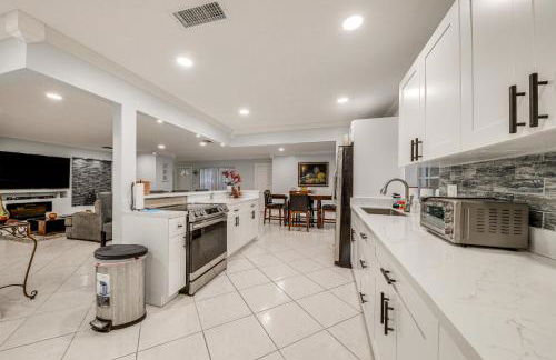 Boca Raton Home Outdoor Kitchen, By Golf Courses - Foto 7
