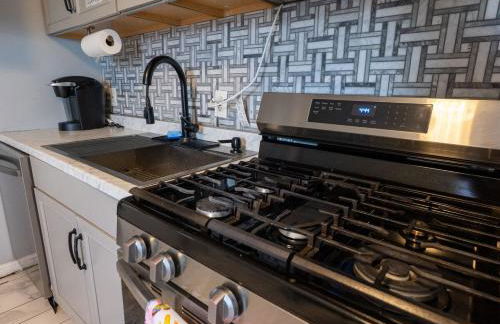 New 3 BR Apt in Elizabeth Railroad Style Path Train Bus Hospital EWR Airport NJ Manhattan NYC - Foto 46