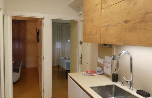 Viana Urban Apartment , Cozy 2BR Near Old Town - Foto 3