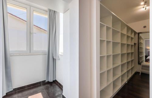 Central Park Apartment with Terrace - Photo 21