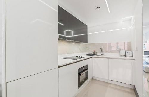 Luxury City Apartment, Walk to O2 Academy & Bullring, Sleeps 4 - Foto 19