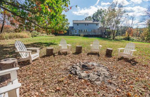 Catskills Delaware River Modern Colonial Getaway - Foto 22