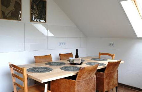 WEINBERGBLICK im Haus FREY - 3 Schlafzimmer ,Küche, 2 Bäder, 2 Balkone, Parkplatz direkt vor der Tür - Foto 9