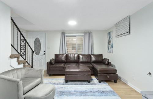 Beautiful Overland Park 3 King Bed Modern Getaway - Foto 13