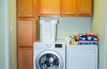 Family Fun, Movie Theater Games Full Kitchen Pool table Quiet Cul-de-Sac - Foto 36