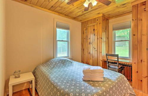 Steps to Lake Tafton Cottage with Fire Pit and Grill - Foto 15