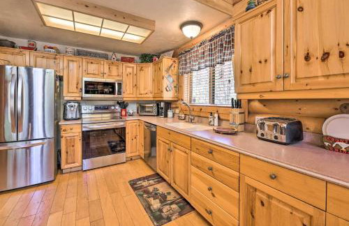 2-Acre Cabin in Pinetop-Lakeside with Fenced Yard - Foto 11