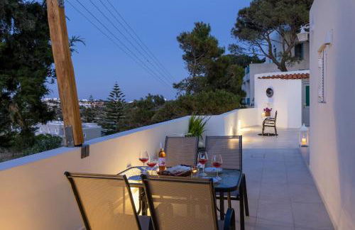 Restia Seaside Apartment II, 50m from Megas Gialos Beach - Foto 21