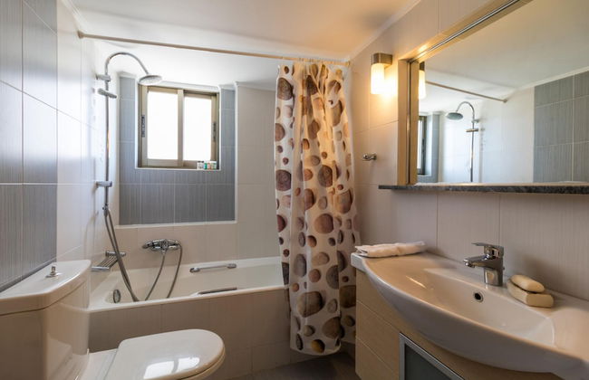 Amazing 2 Bdrm Sea View Holiday Apt - Foto 18