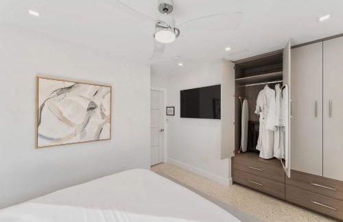 Tiki Hut Paradise Mins to Beach w Fire Pit - Foto 32