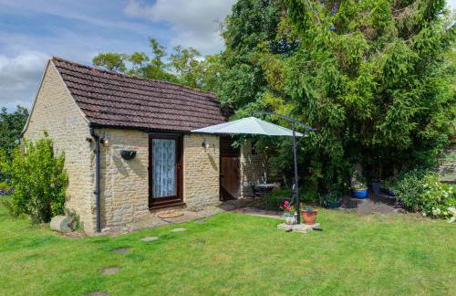 Peaceful Getaway - Free Parking, Short Drive to Stamford - Foto 12