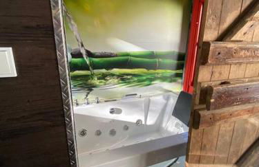 Gleis 1, Eisenbahn Waggon mit Whirlpool und Ofen - Foto 19