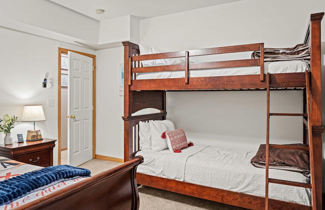 Mews Mountain House by Avantstay Walk to Beach Hot Tub Game Room - Foto 46