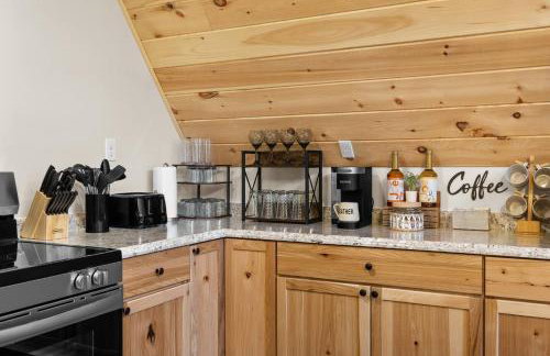 The A-mazing Creekside Escape - Foto 20