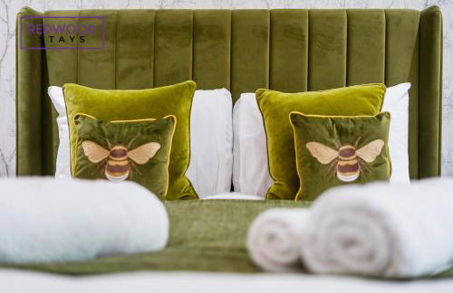 Quality Serviced Apartments in Camberley Town Centre, Free WiFi By Redwood Stays - Foto 8